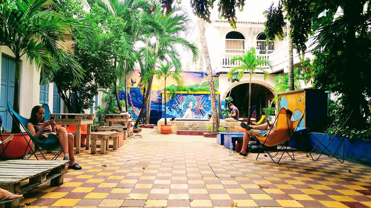 Hostal Media Luna *