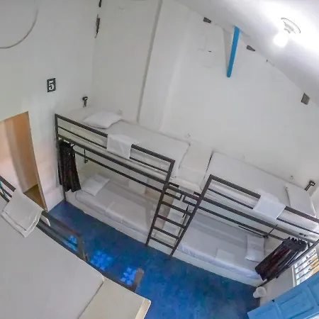 Media Luna Hostal